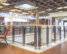 Lajes nervuradas pelo mundo: Biblioteca Arvonne Fraser, em Minnesota (EUA)